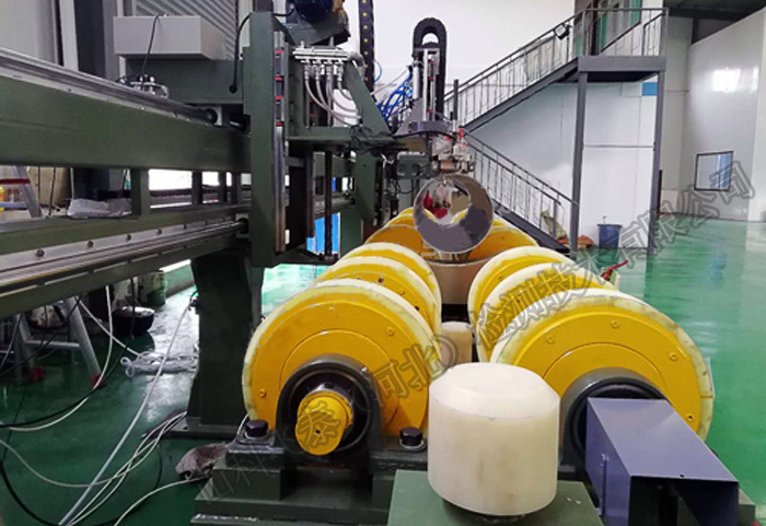 鋼管探傷設備細節(jié).jpg 鋼管探傷設備細節(jié).jpg